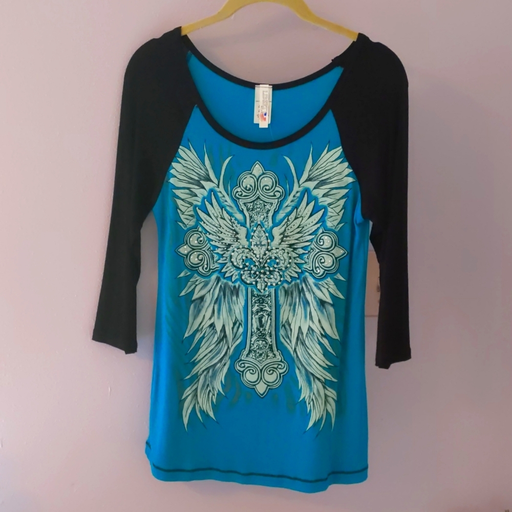Liberty Wear 3/4 sleeve top